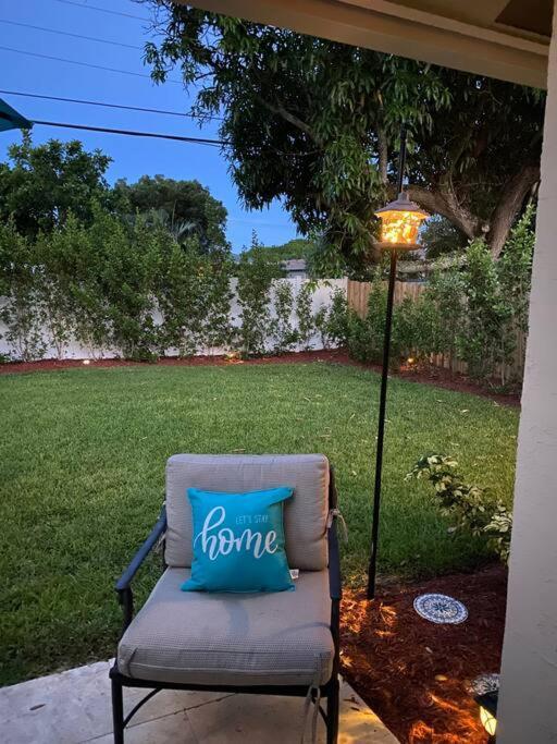 Spacious Home Near Downtown & The Beach 델레이비치 외부 사진